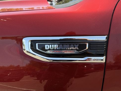 Used 2023 GMC Sierra 1500 SLT w/ SLT Premium Package AWD/4WD image 24