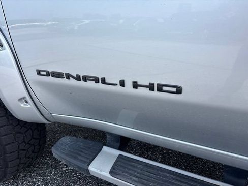 Used 2022 GMC Sierra 2500 Denali AWD/4WD image 12