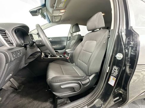 Used 2021 Kia Sportage LX image 14