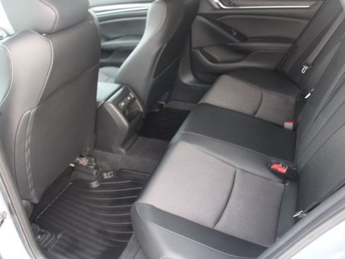 Used 2021 Honda Accord Sport image 14