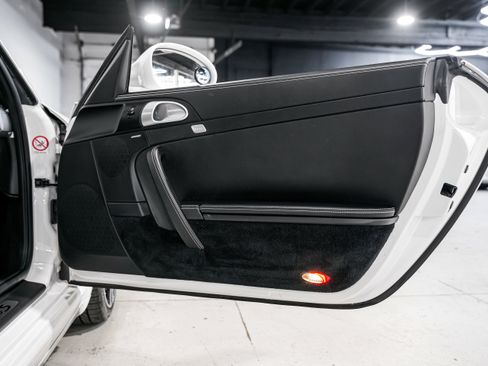 Used 2011 Porsche 911 Turbo S image 27