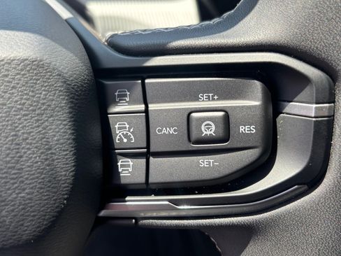 Used 2026 Jeep Cherokee Limited AWD/4WD image 23