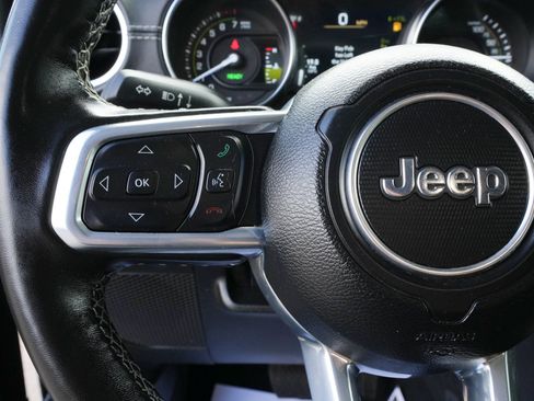 Used 2021 Jeep Wrangler Unlimited Sahara w/ Cold Weather Group AWD/4WD image 19