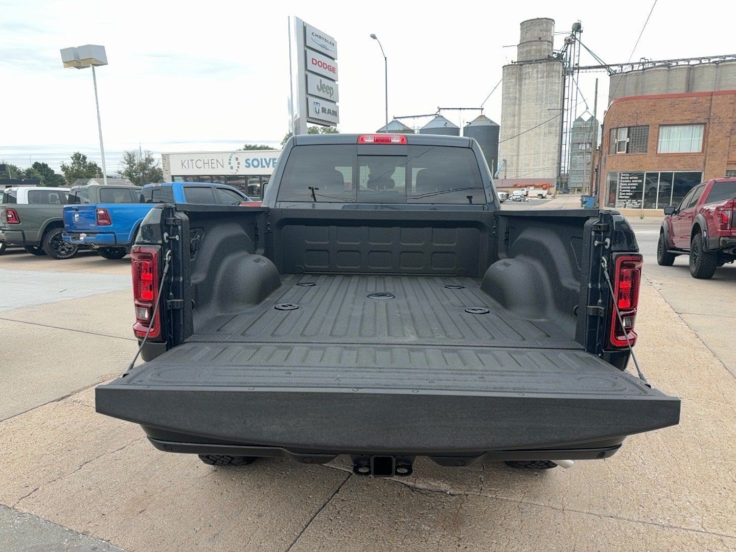 Used 2026 RAM 2500 Warlock AWD/4WD image 8