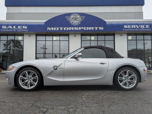 Used 2004 BMW Z4 3.0i RWD image 1
