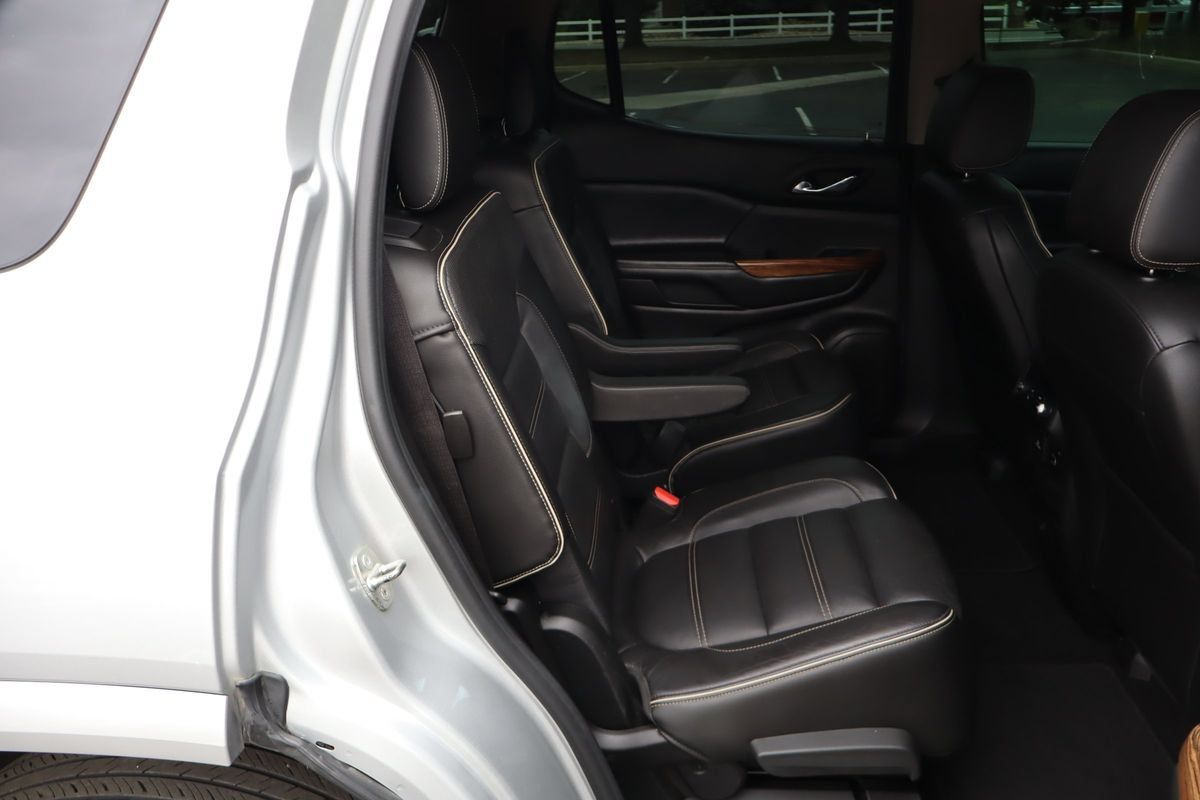 Used 2017 GMC Acadia Denali AWD/4WD image 23