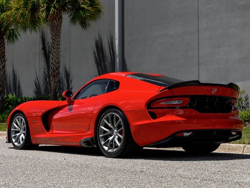 Used 2014 SRT Viper GTS w/ GTS Laguna Interior Package RWD image 24