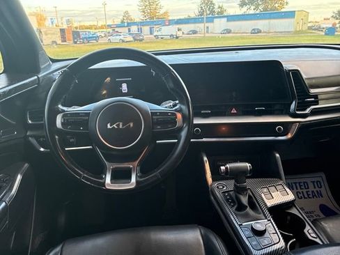 Used 2023 Kia Sportage EX image 32