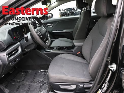 Used 2025 Kia K4 LXS image 14