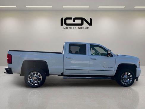 Used 2019 GMC Sierra 2500 Denali w/ Duramax Plus Package image 7