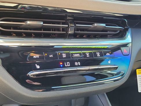 Certified 2024 Buick Envista Avenir FWD image 27