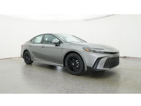 New 2026 Toyota Camry SE image 29