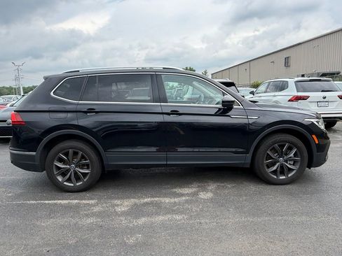 Used 2022 Volkswagen Tiguan SE AWD/4WD image 8