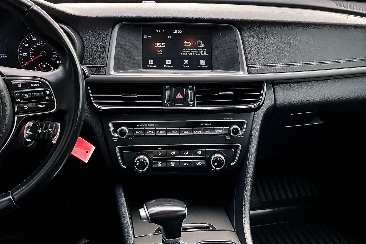Used 2018 Kia Optima S FWD image 7