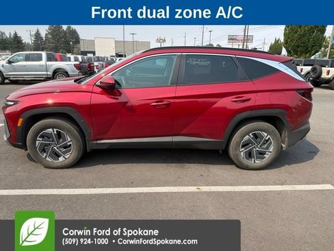 Used 2025 Hyundai Tucson Blue AWD/4WD image 4