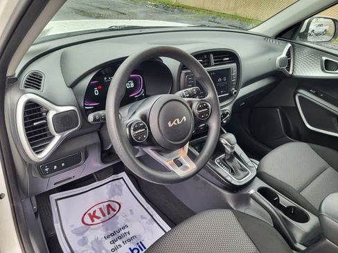 Used 2024 Kia Soul LX w/ Option Group 015 image 10