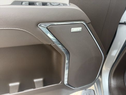 Used 2024 Chevrolet Silverado 1500 LTZ AWD/4WD image 18