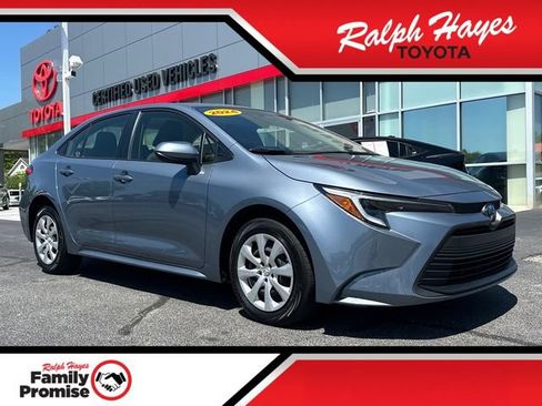 Used 2024 Toyota Corolla LE FWD image 1