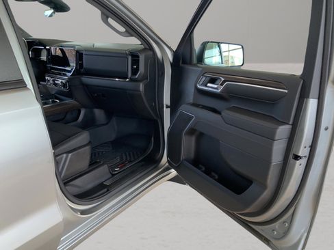 Used 2023 Chevrolet Silverado 1500 RST image 28