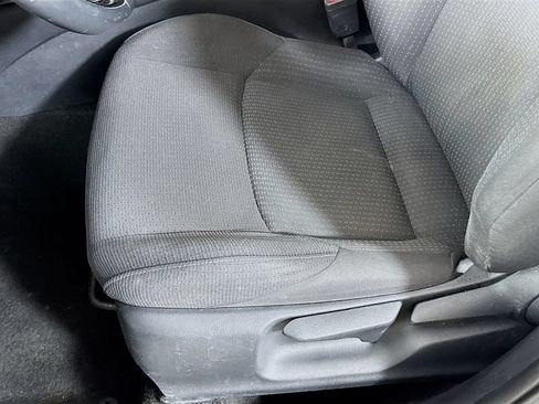 Used 2019 Toyota C-HR XLE FWD image 23