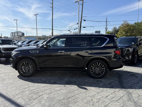 Certified 2024 INFINITI QX80 Premium Select w/ Cargo Package image 4
