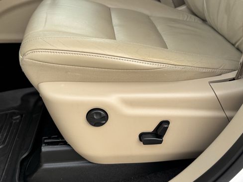 Used 2015 Jeep Grand Cherokee Limited image 28