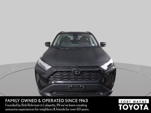 Used 2025 Toyota RAV4 XLE AWD/4WD image 3