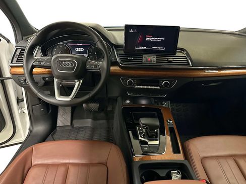 Used 2023 Audi Q5 2.0T Premium Plus w/ Convenience Package AWD/4WD image 17