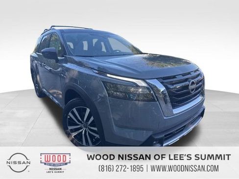 New 2025 Nissan Pathfinder Platinum w/ Lighting Package (N92) image 1