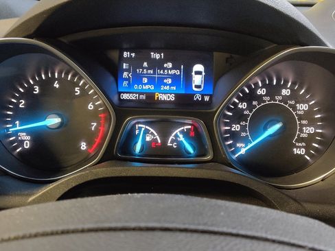 Used 2017 Ford Escape SE w/ Equipment Group 201A FWD image 23