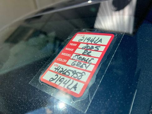 Used 2025 Land Rover Range Rover Evoque S image 18