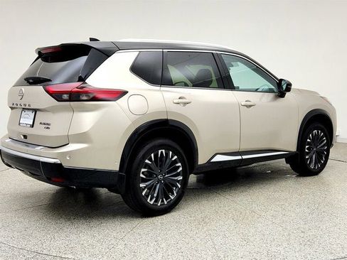 Used 2025 Nissan Rogue Platinum w/ Platinum Premium Package AWD/4WD image 5