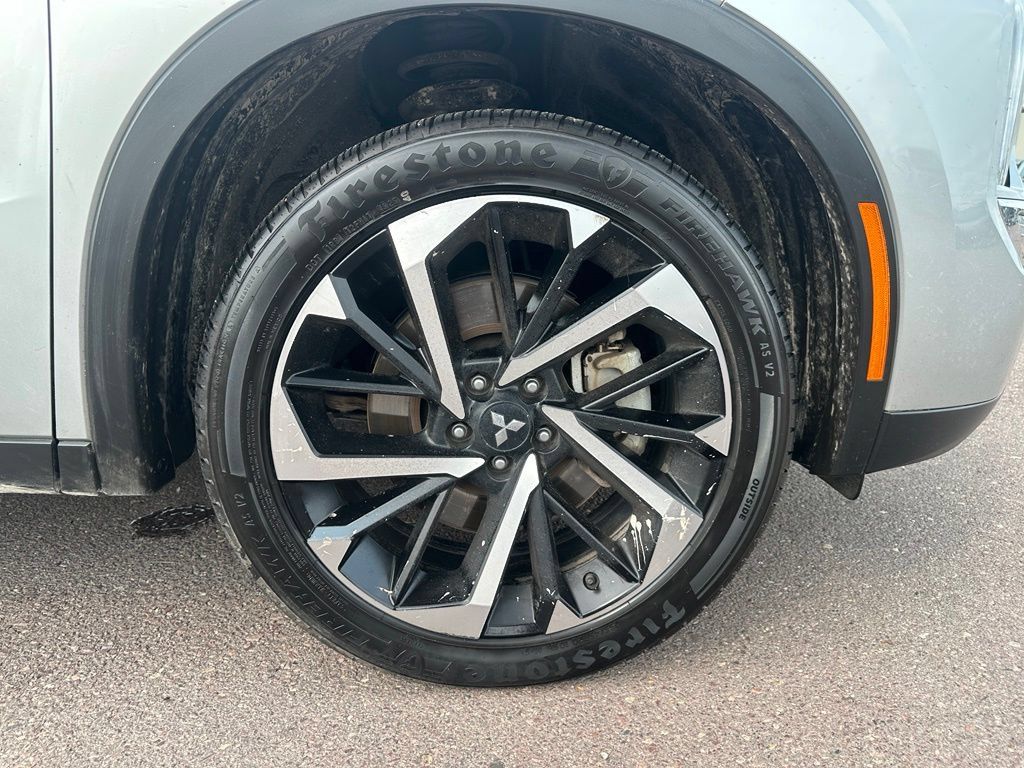 Used 2024 Mitsubishi Outlander SE AWD/4WD image 40