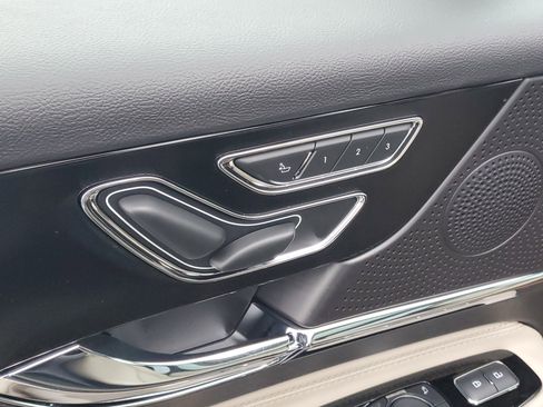 New 2026 Lincoln Corsair Premiere image 9