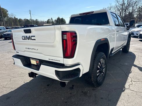 Used 2026 GMC Sierra 2500 Denali Ultimate image 6