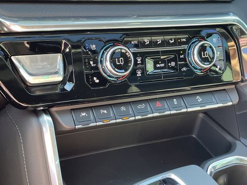 New 2026 GMC Sierra 1500 Denali w/ Denali Reserve Package image 26