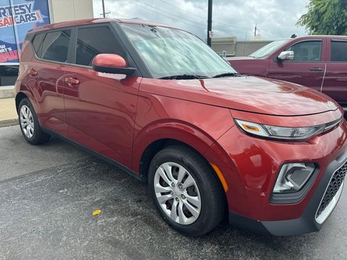 Used 2022 Kia Soul LX FWD image 6