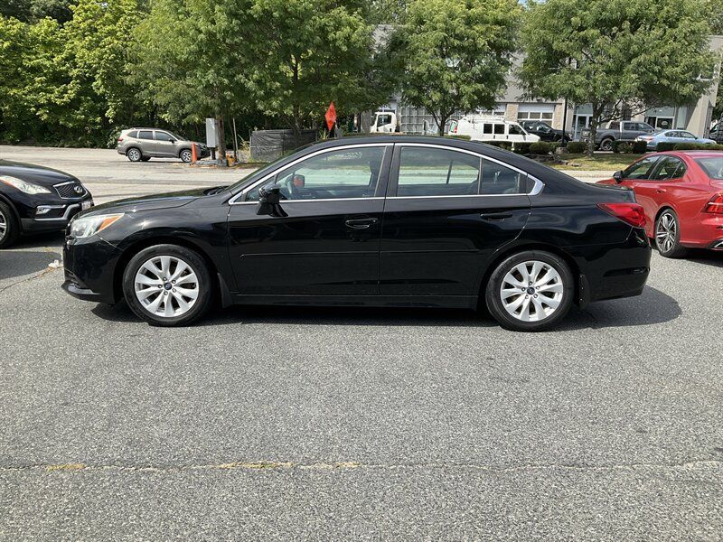 Used 2015 Subaru Legacy 2.5i Premium AWD/4WD image 8