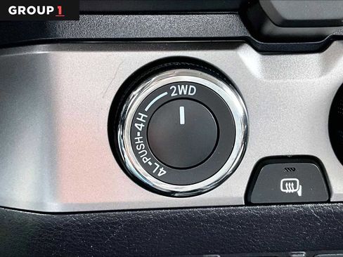 Used 2019 Toyota Tacoma SR5 AWD/4WD image 35