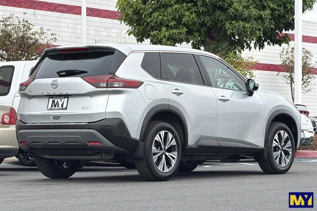 Used 2023 Nissan Rogue SV FWD image 4