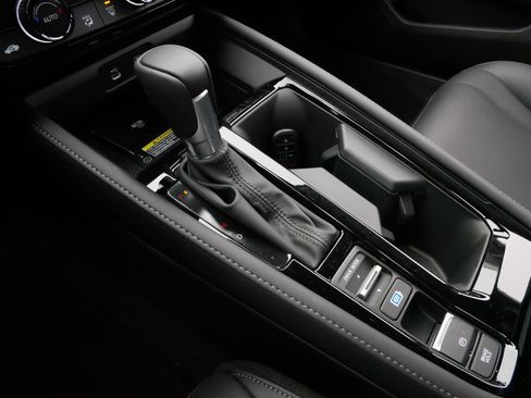 Certified 2025 Honda Accord Touring image 24