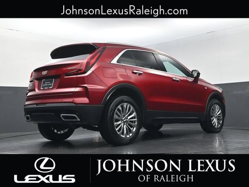 Used 2025 Cadillac XT4 Premium Luxury FWD image 19