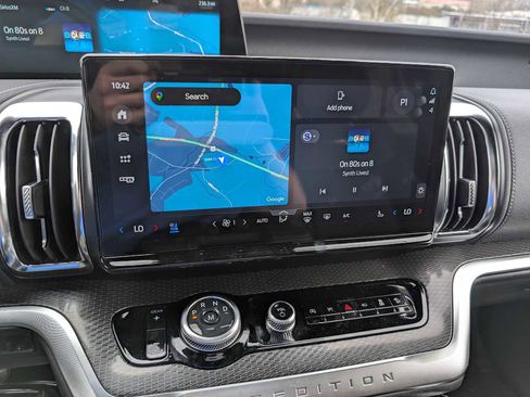 New 2026 Ford Expedition Max Platinum w/ Stealth Performance Package AWD/4WD image 20