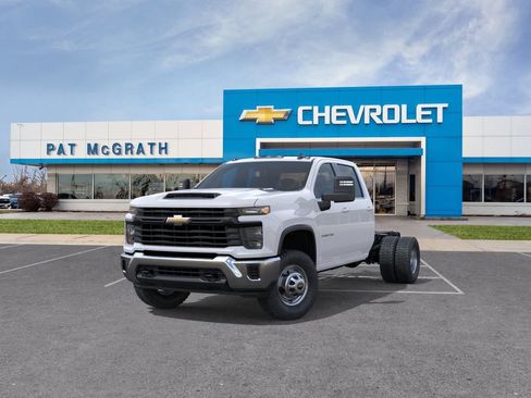 New 2026 Chevrolet Silverado 3500 W/T w/ WT Convenience Package AWD/4WD image 10