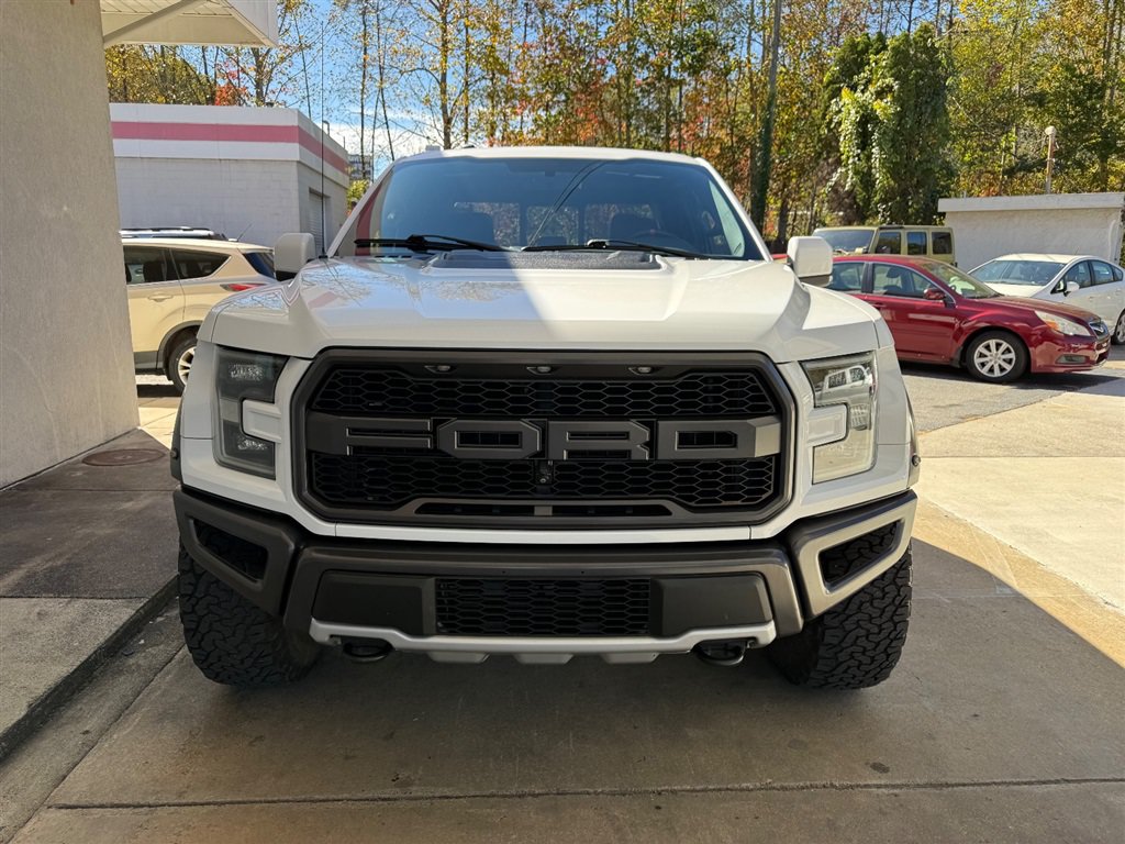 Used 2017 Ford F150 Raptor w/ Equipment Group 802A Luxury AWD/4WD image 17