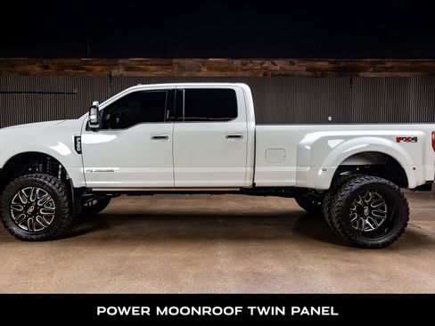 Used 2022 Ford F350 Platinum image 5