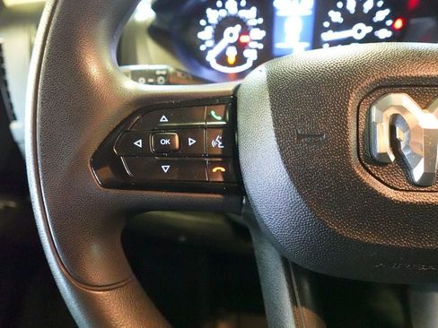 Used 2023 RAM ProMaster 2500 FWD image 10