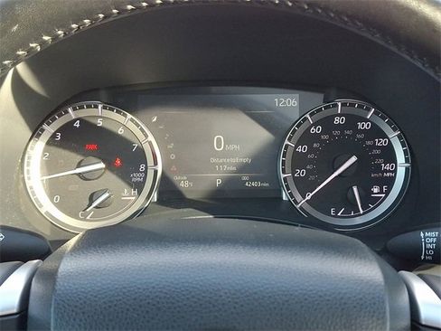 Used 2022 Toyota Highlander XLE image 23