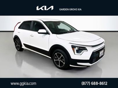 Certified 2025 Kia Niro LX