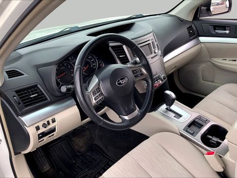 Used 2014 Subaru Outback 2.5i Premium w/ Accessory Value Package (OYT) AWD/4WD image 17